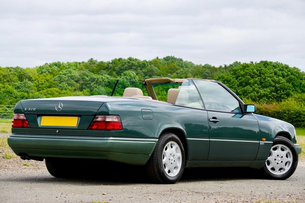 How can you master the art of crafting a traditional Lancashire hotpot?